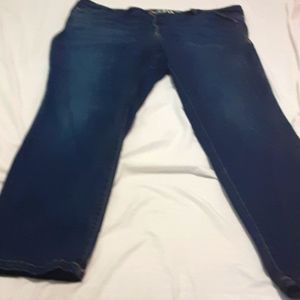I.N.C. Dinim Skinny Leg Slim Tech Fit. Size 18 x 30. Excellent Condition.